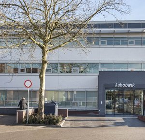 voorkant gebouw rabobank oisterwijk